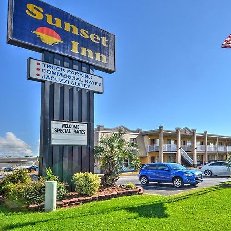 ג'קסונוויל Sunset Inn מראה חיצוני תמונה